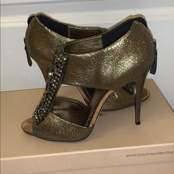 Bourne Dark Gold Heels - Picture 3 of 7